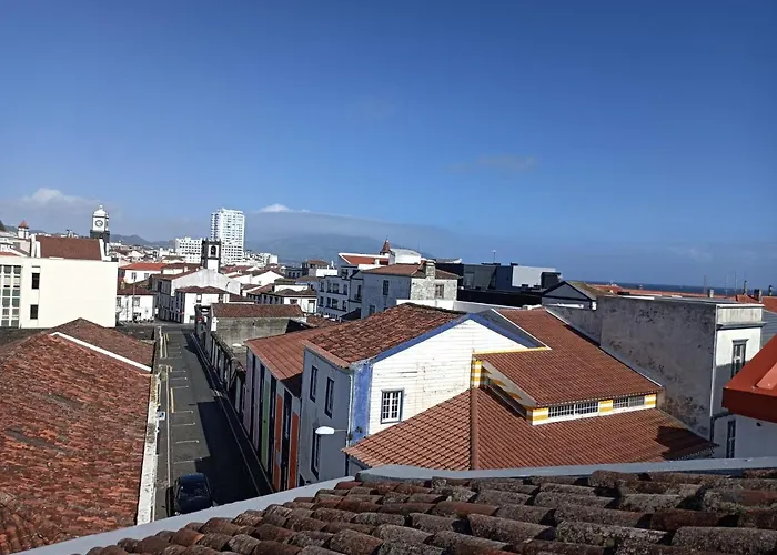 Santo Cristo Apartments